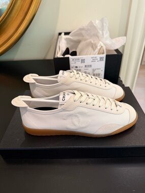 RARE SS 26 CHANEL NEW Samba Style White Leather Low-Top Sneakers with Gum Sole